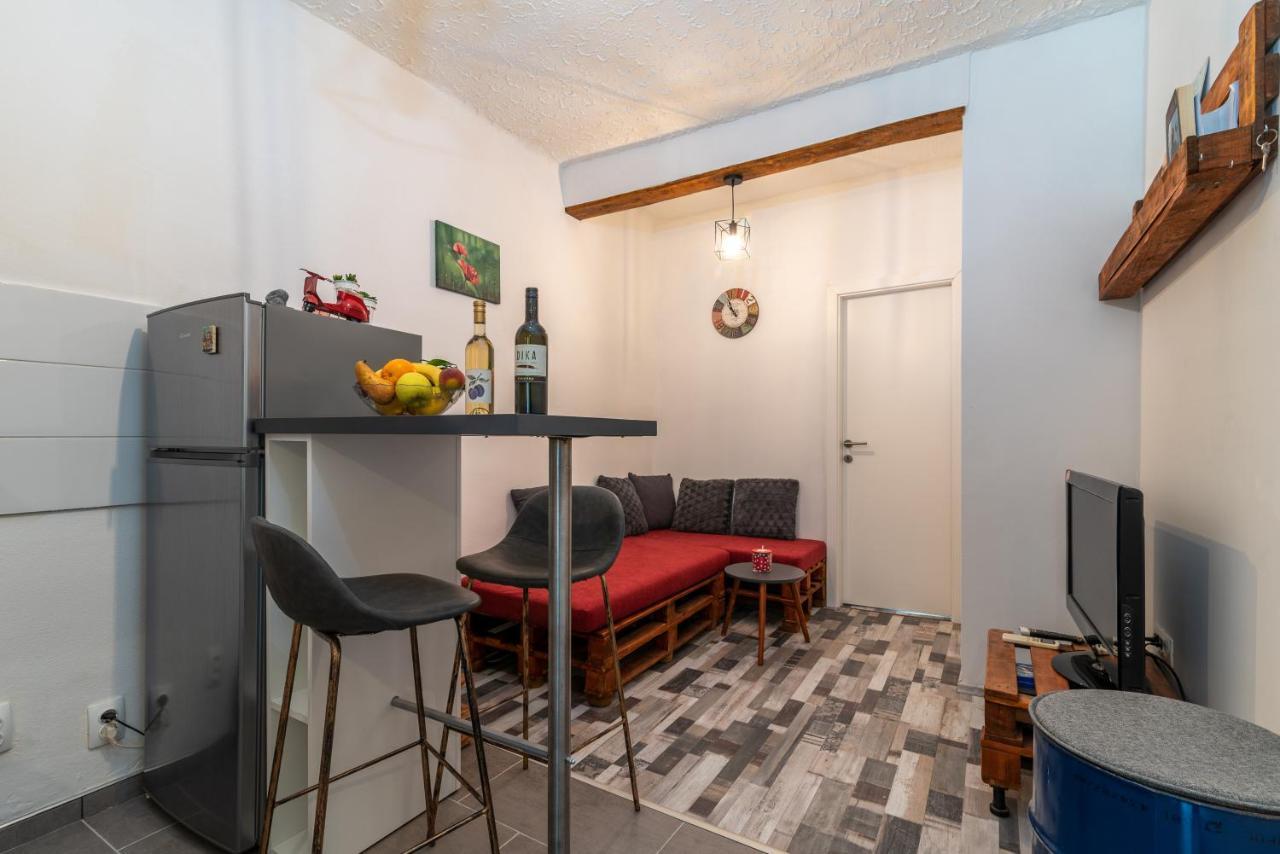 Studio Apartman Duje Trogir Eksteriør bilde
