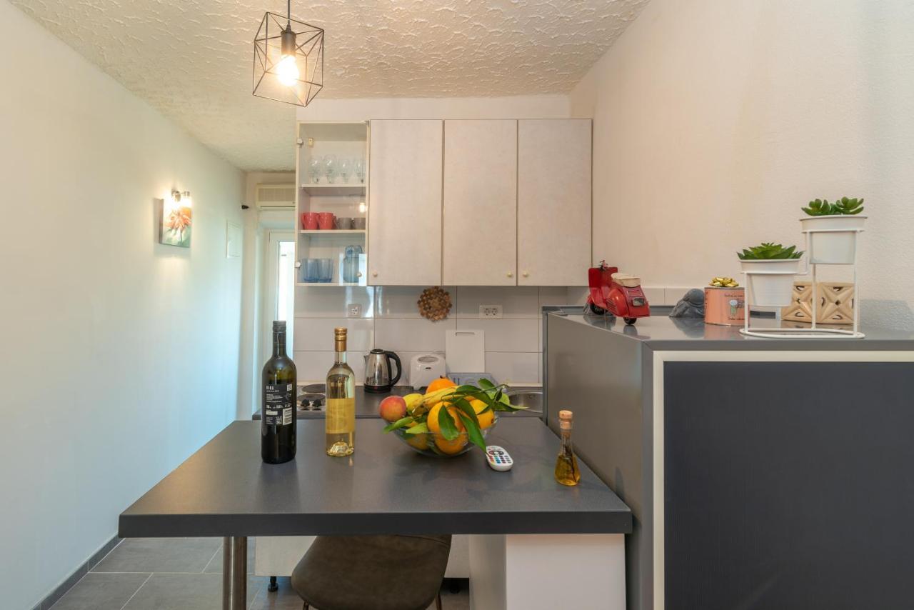 Studio Apartman Duje Trogir Eksteriør bilde