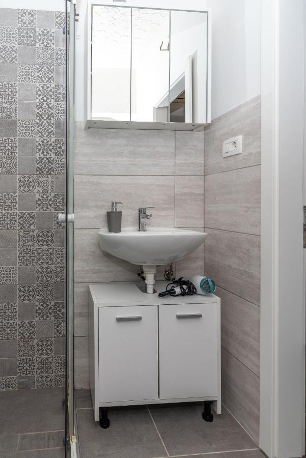 Studio Apartman Duje Trogir Eksteriør bilde